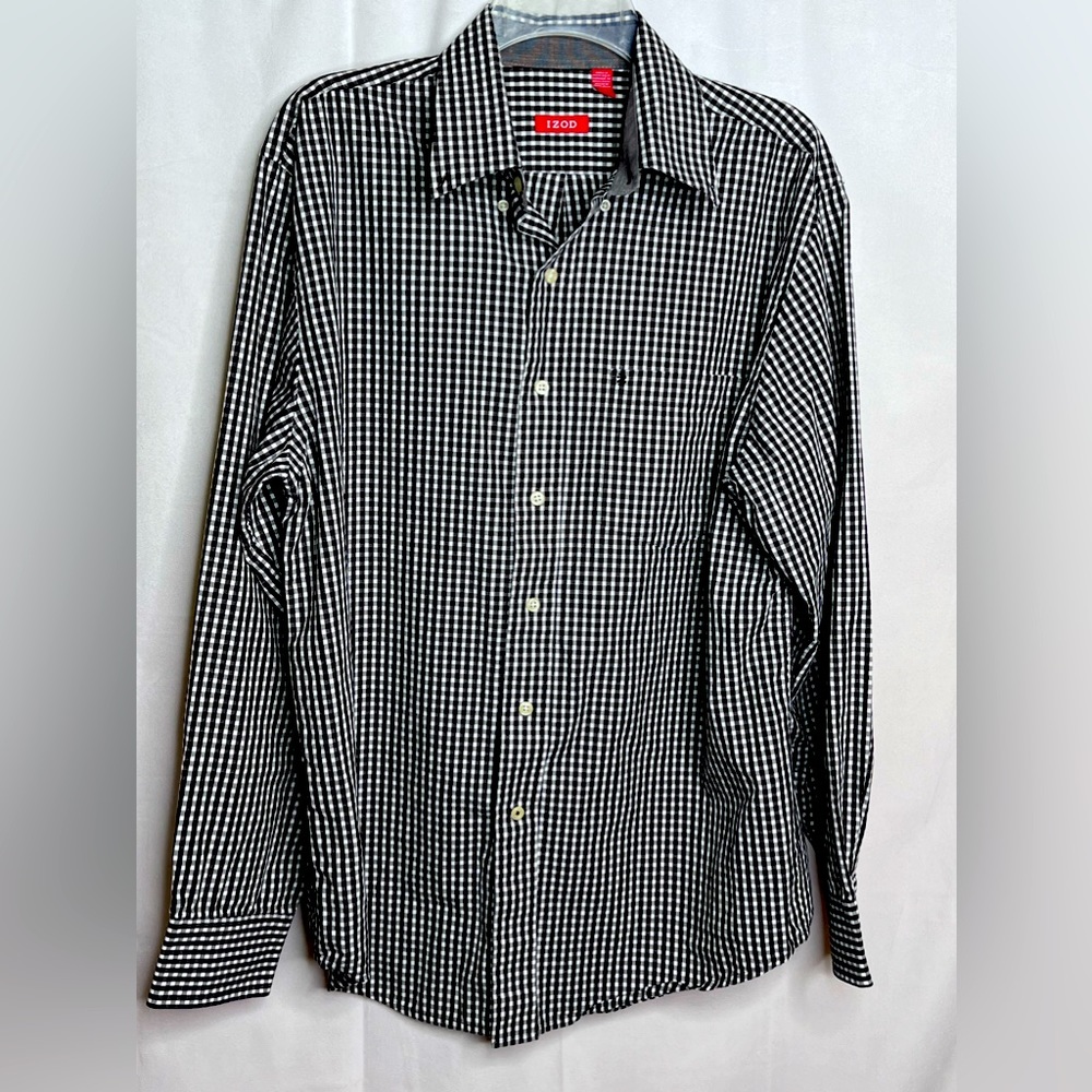 IZOD Black Checked Button Down Dress Men's Shirt Size M